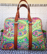 Load image into Gallery viewer, Swoon Vivian Handbag/Travel Bag
