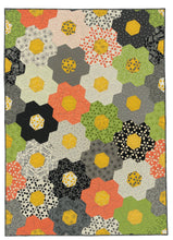 Load image into Gallery viewer, Fat-Quarter Favorites: 13 Eye-Catching Quilts You'll Love to Make