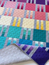 Load image into Gallery viewer, Picket Fence Quilt Pattern