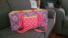 Load image into Gallery viewer, Wire-Framed Tote
