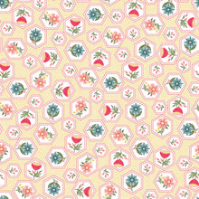 Load image into Gallery viewer, Vintage Flora - Honeycomb Floral, Pink
