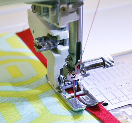 Single Acufeed Foot – Ultimate Sewing Centre